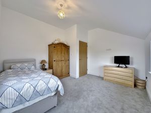 Photo 15- click for photo gallery